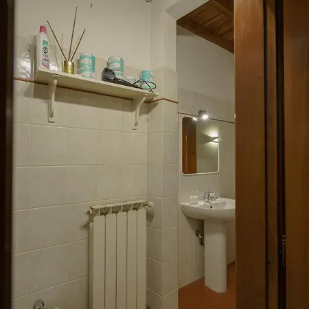 Traditional Florentine 1br Close To Piazza Santa Croce * Florence